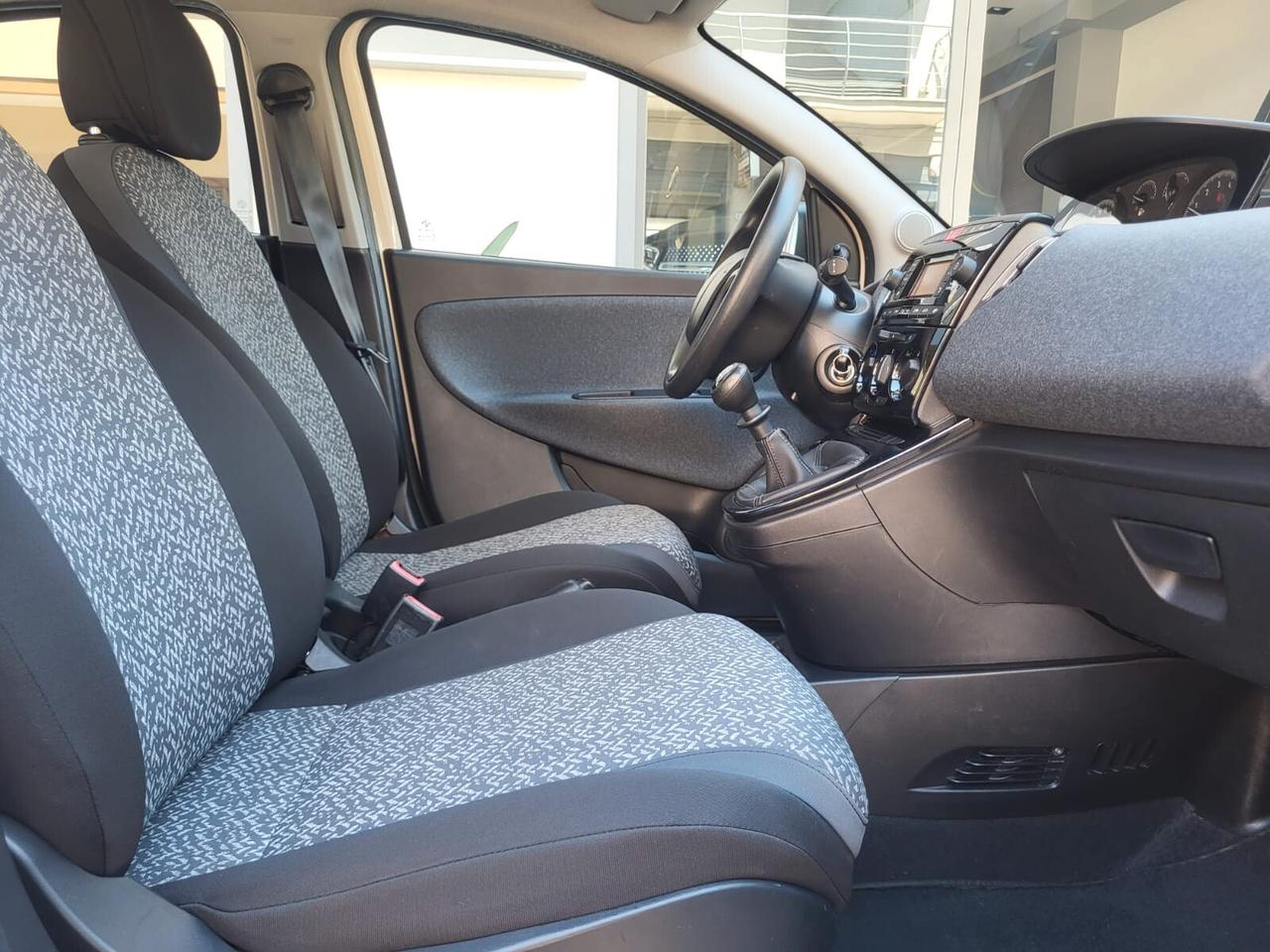 Lancia Ypsilon 1.2 69 CV 5 porte S&S Elefantino Blu...