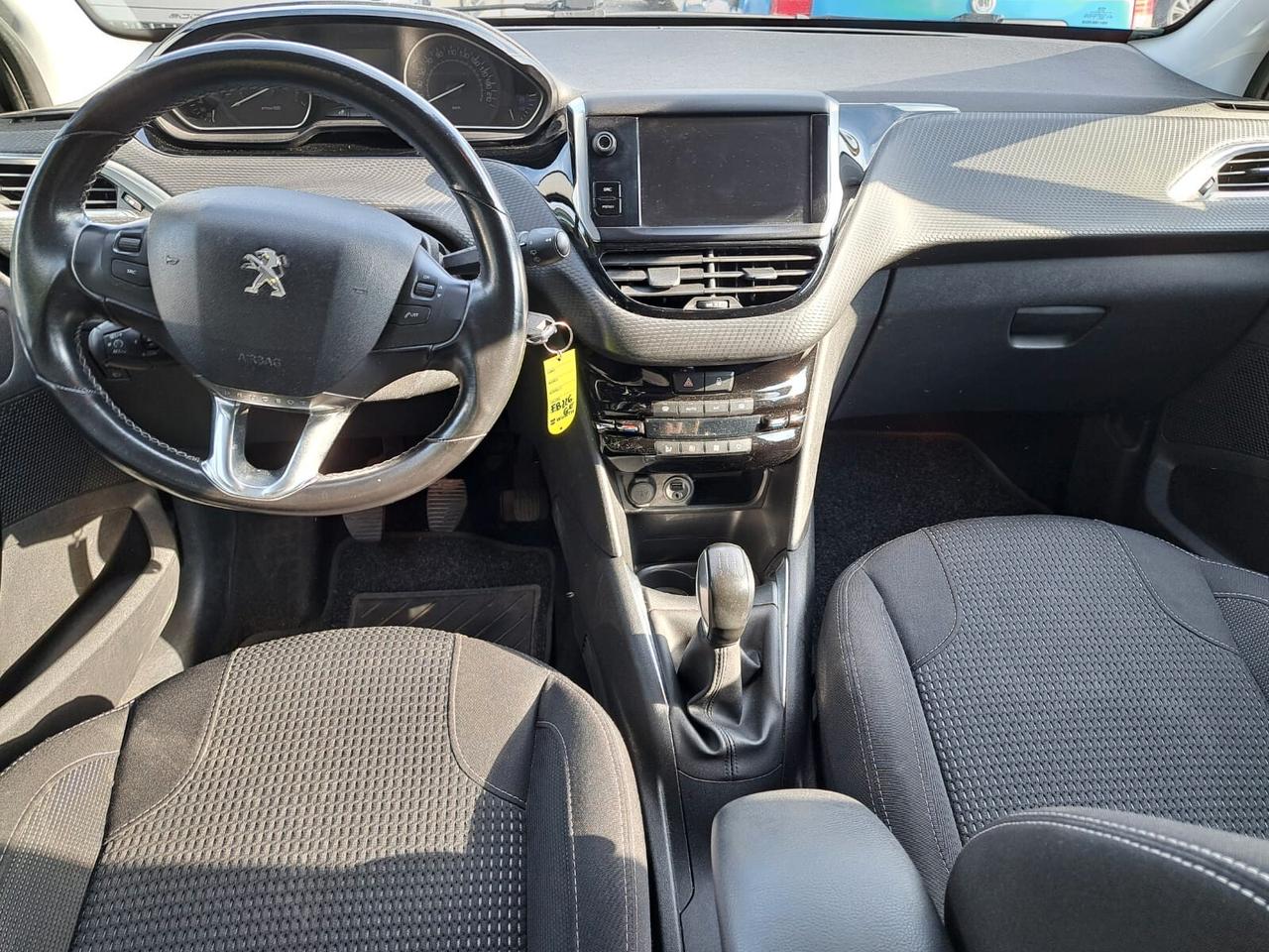Peugeot 208 PureTech 82 5 porte Allure