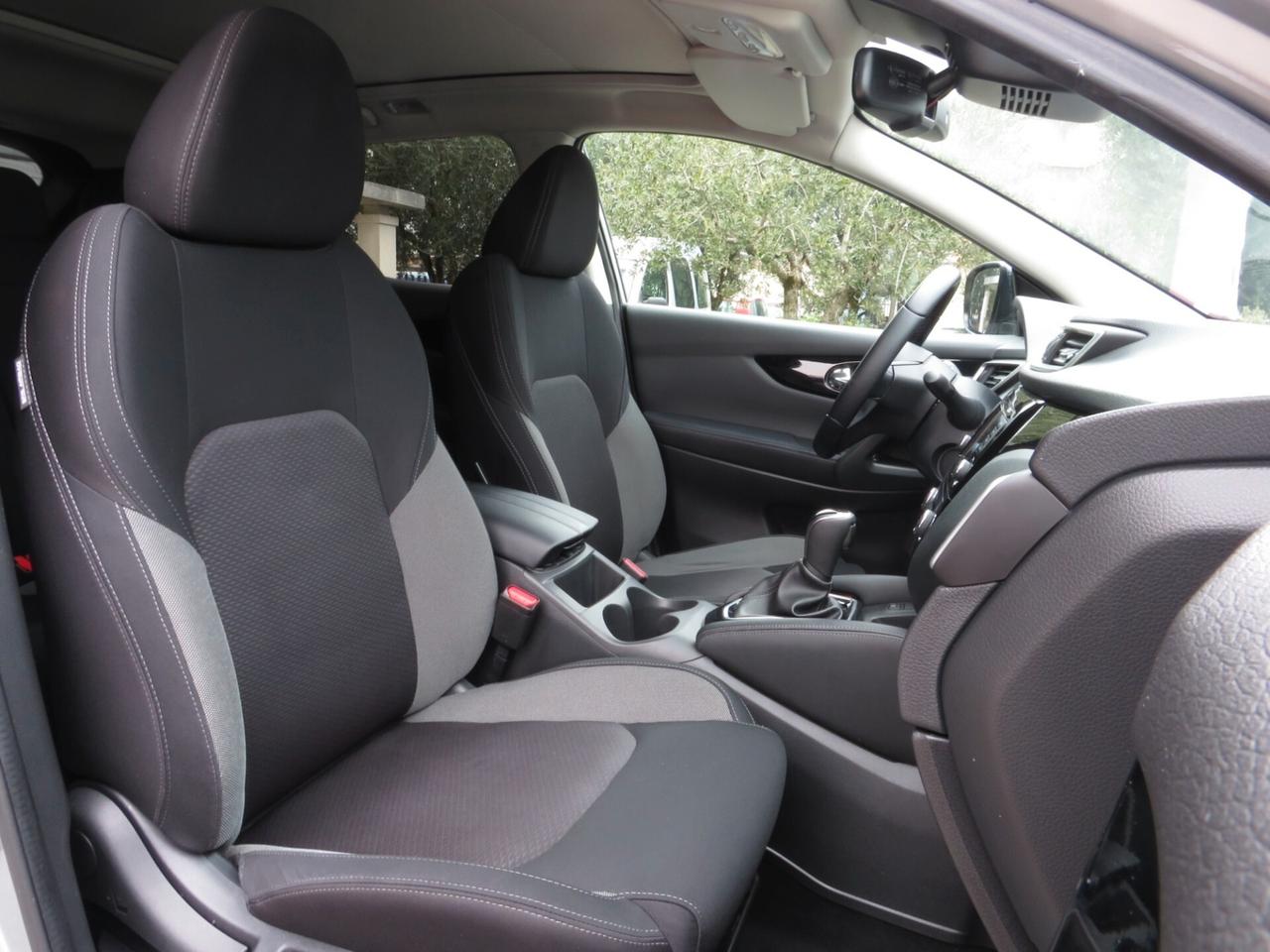 Nissan Qashqai 1.3dig-t N-Connecta 160cv tetto panorama/camera360