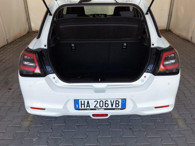 SUZUKI Swift 1.2 Hybrid CVT Top *solo 3.400 Km*