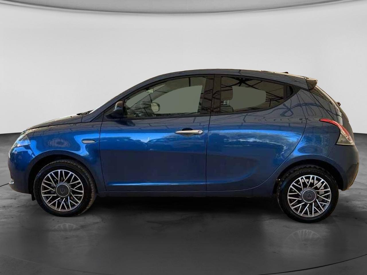 LANCIA Ypsilon III - Ypsilon 1.0 firefly hybrid Gold Plus s&s 70cv