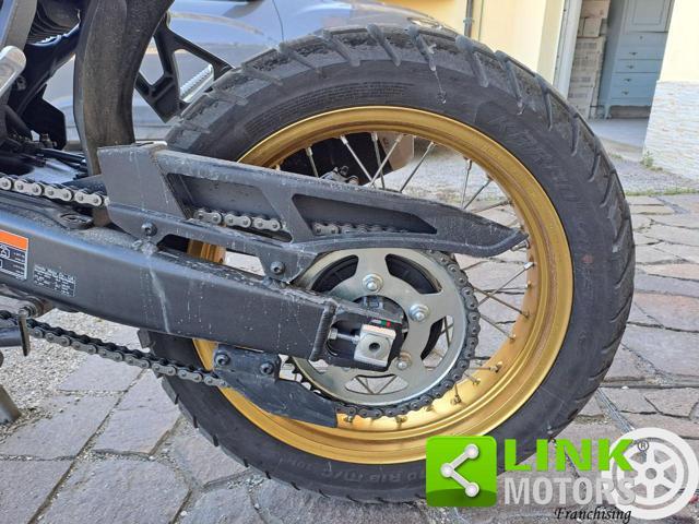 HONDA Transalp XL750 .