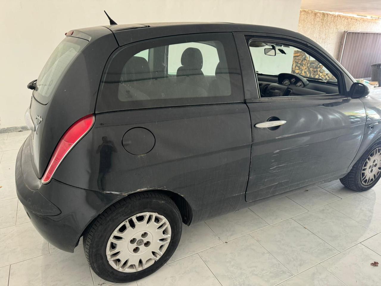 LANCIA YPSILON 2005 1.3 MJT 70 CV X NEOPATENTATI