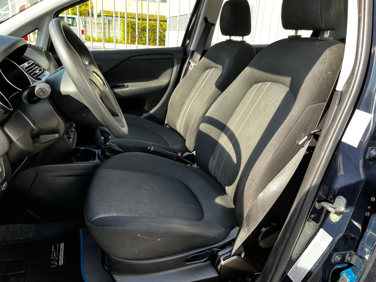 Fiat Punto 1.4 8V 5 porte GPL - BENZINA / OK NEOPATENTATI