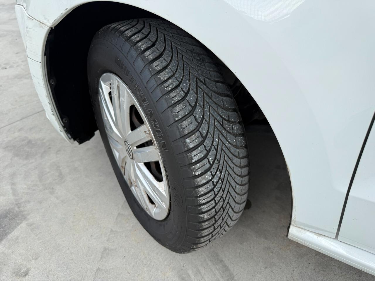 VOLKSWAGEN POLO ANNO 2015 1.0 BENZINA 60 CV