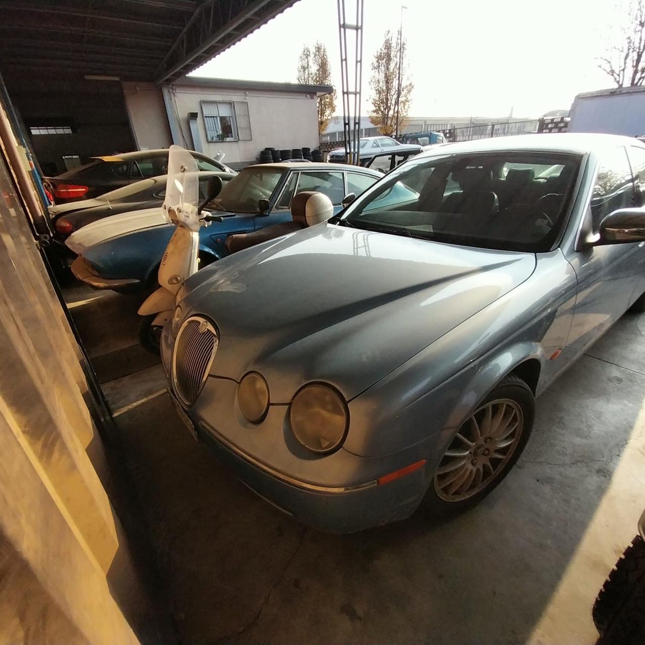 Jaguar S-Type (X207) 2.7 diesel V6 cat Exec.