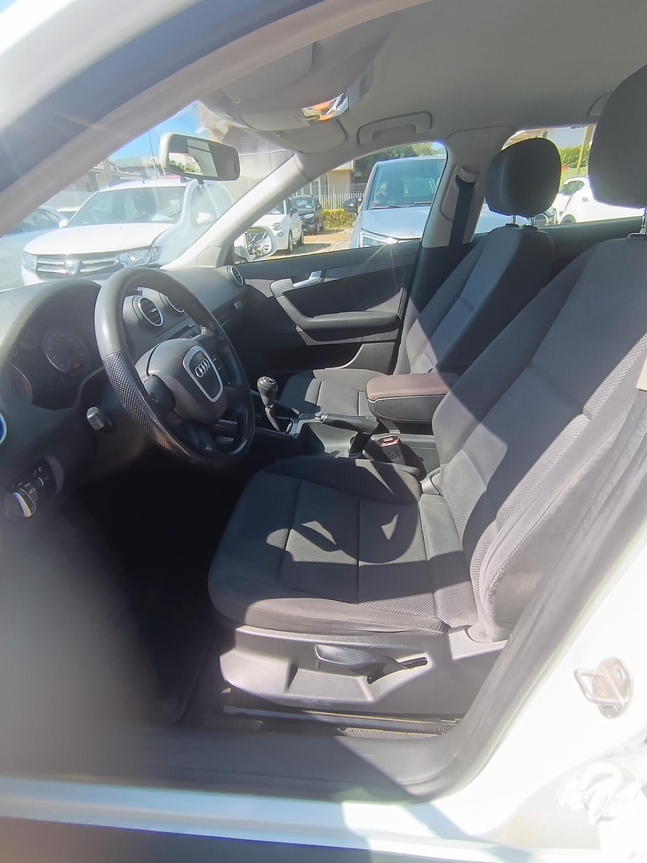 Audi A3 1.6 TDI 90 CV CR F.AP. Attraction