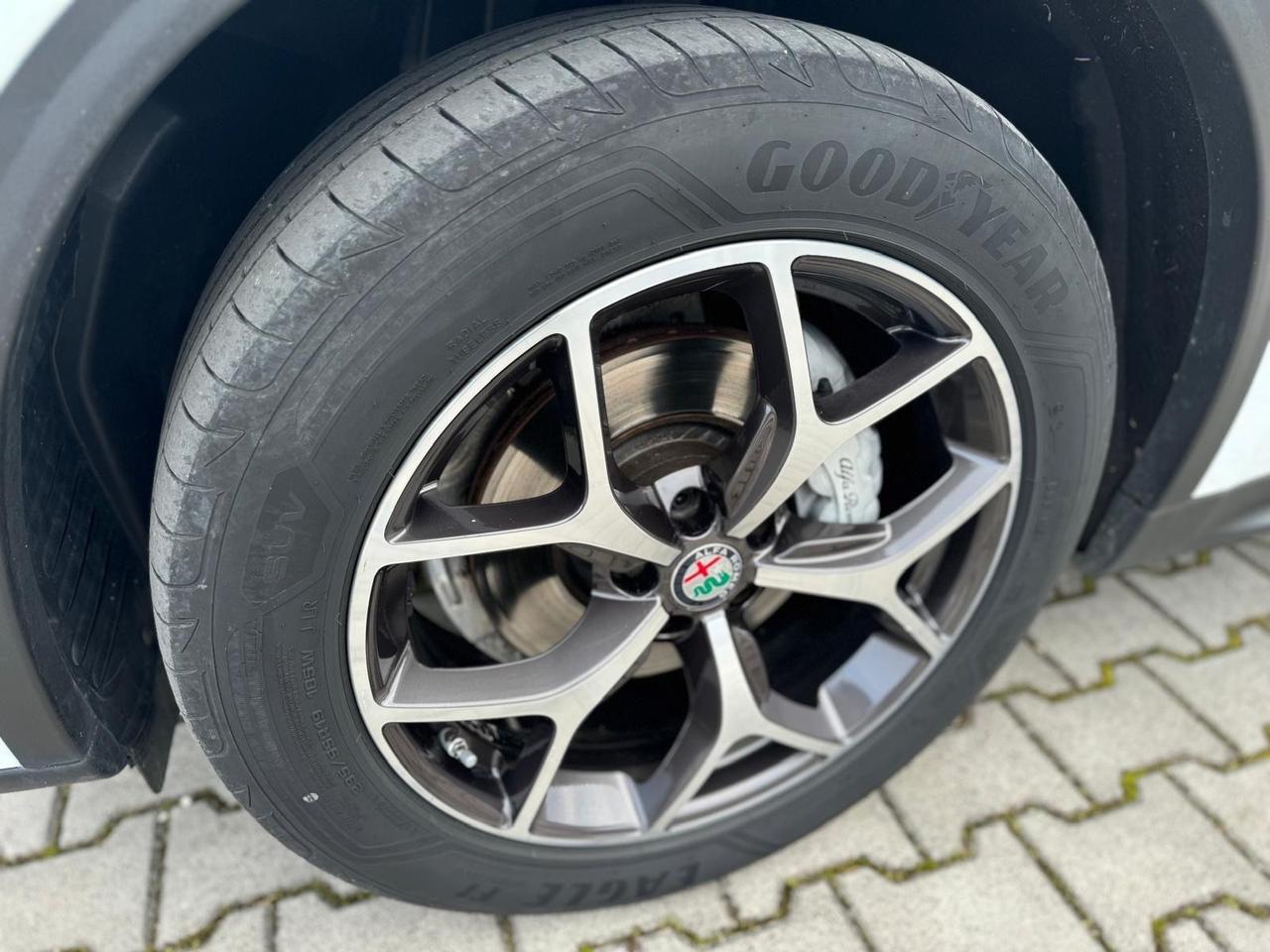 Alfa Romeo Stelvio 2.2 Turbodiesel 210 CV AT8 Q4 Super