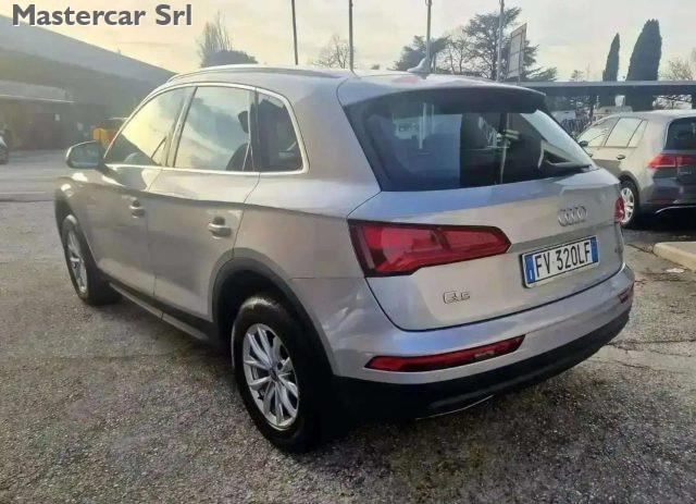 AUDI Q5 40 TDI quattro S tronic Business - FV320LF