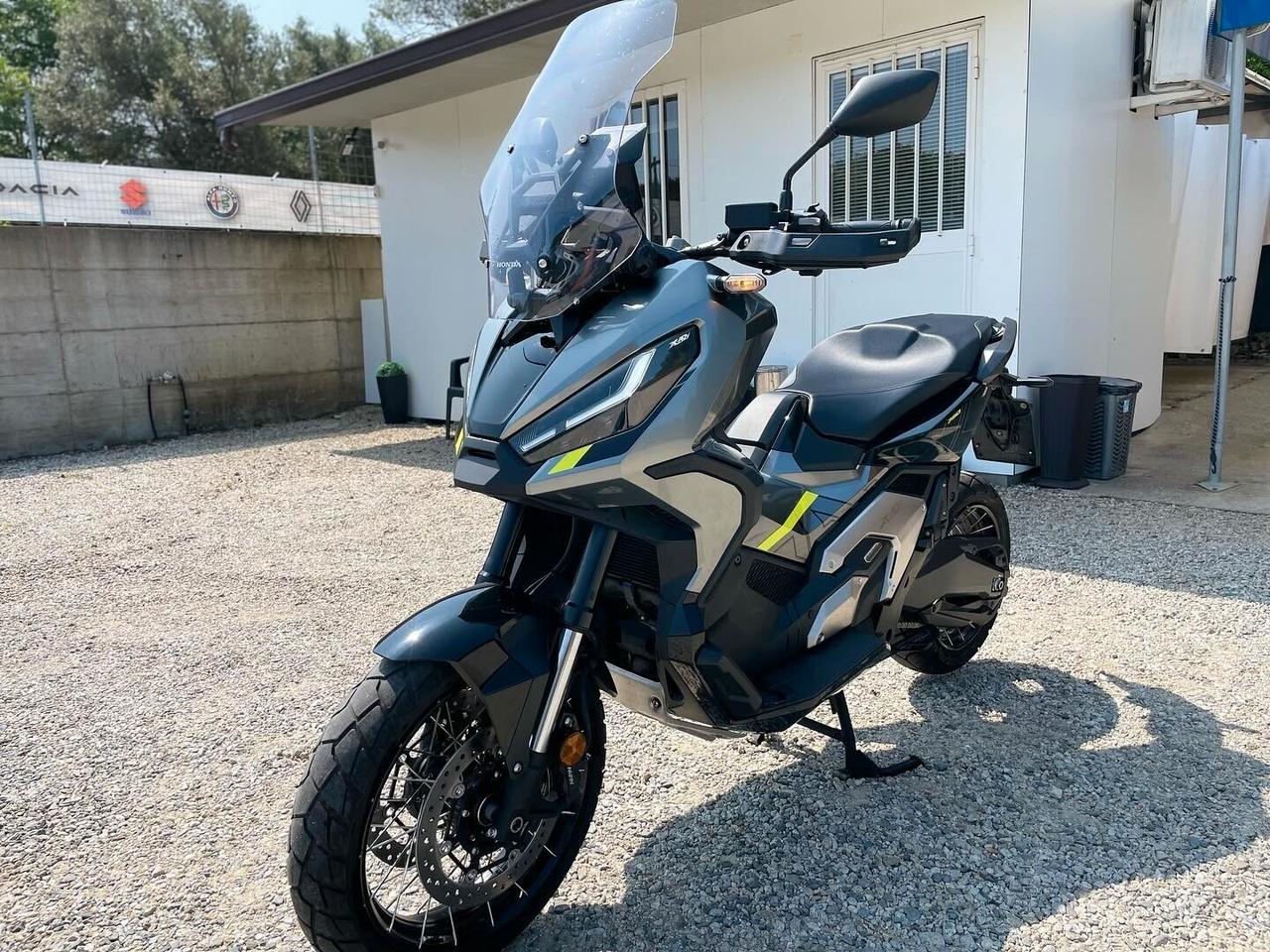 Honda X-ADV SPECIAL EDITION