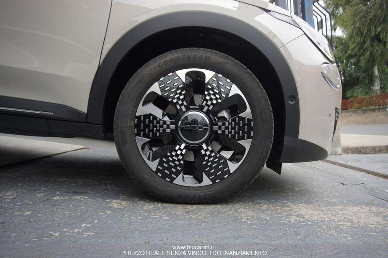 FIAT 600 600 Hybrid 100 CV DCT MHEV La Prima