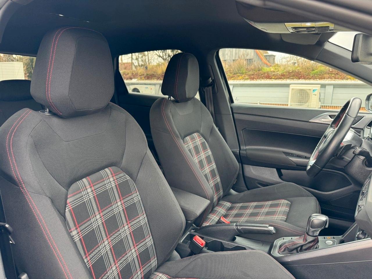 Volkswagen Polo 2.0 TSI DSG GTI