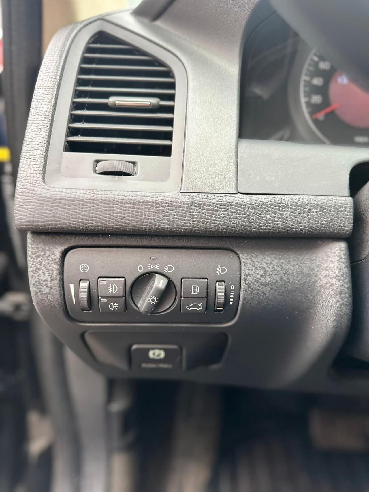 Volvo XC 60 XC60 2.4 D5 Summum