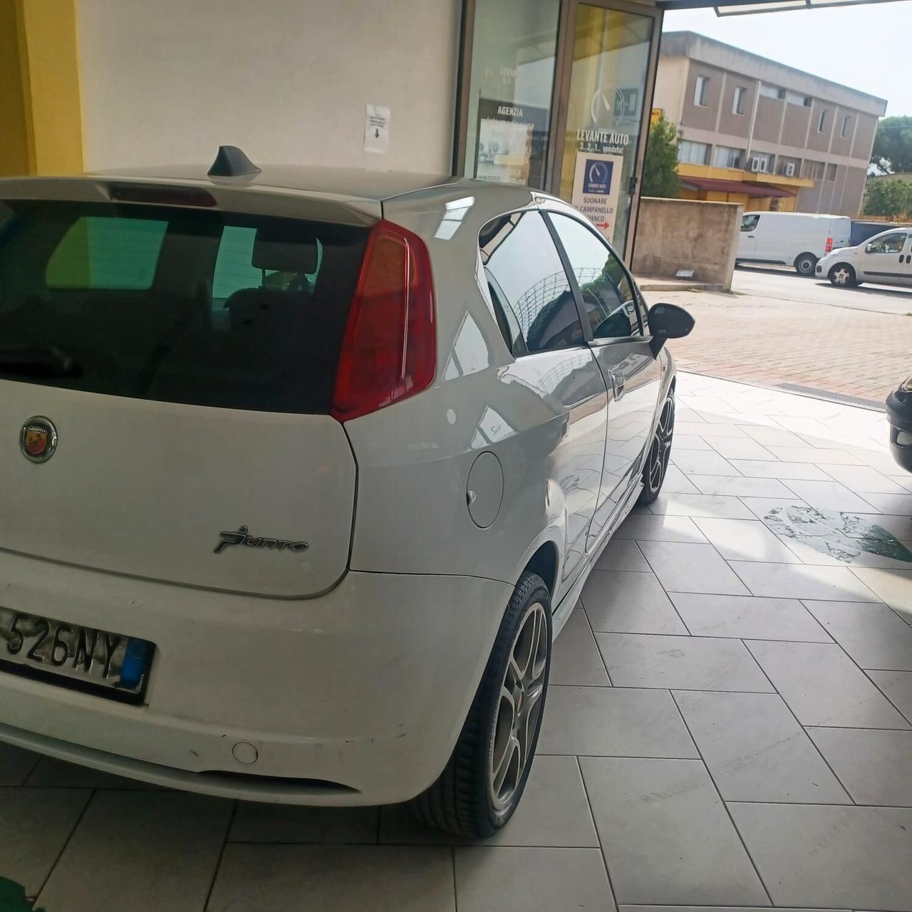 NEOPATENTATI GRANDE PUNTO 1.3MJTD 90CV