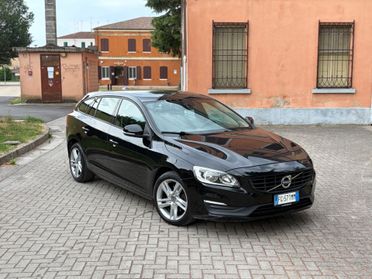 Volvo V60 D2 2.0d Automatico