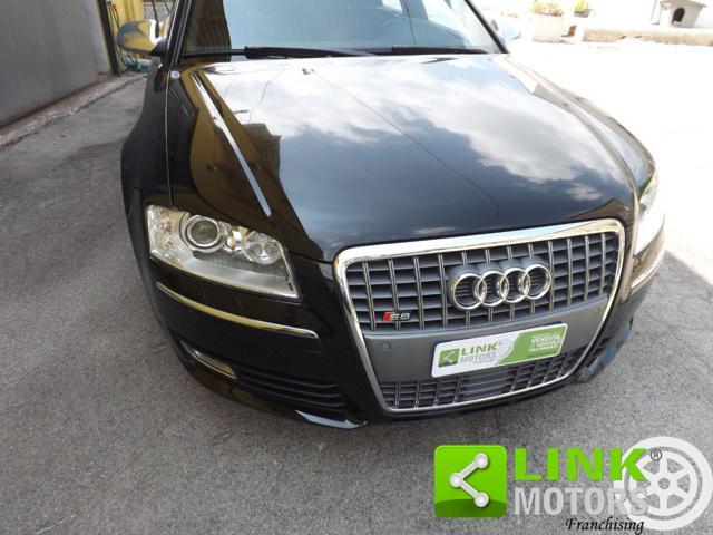 AUDI S8 5.2 V10 quattro tiptronic