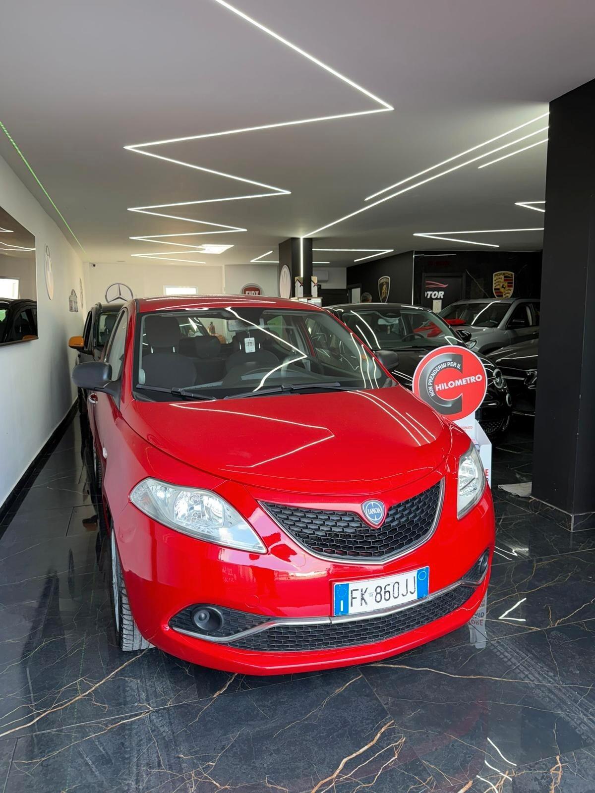 Lancia Ypsilon 1.2 69 CV 5 porte GPL Ecochic Gold