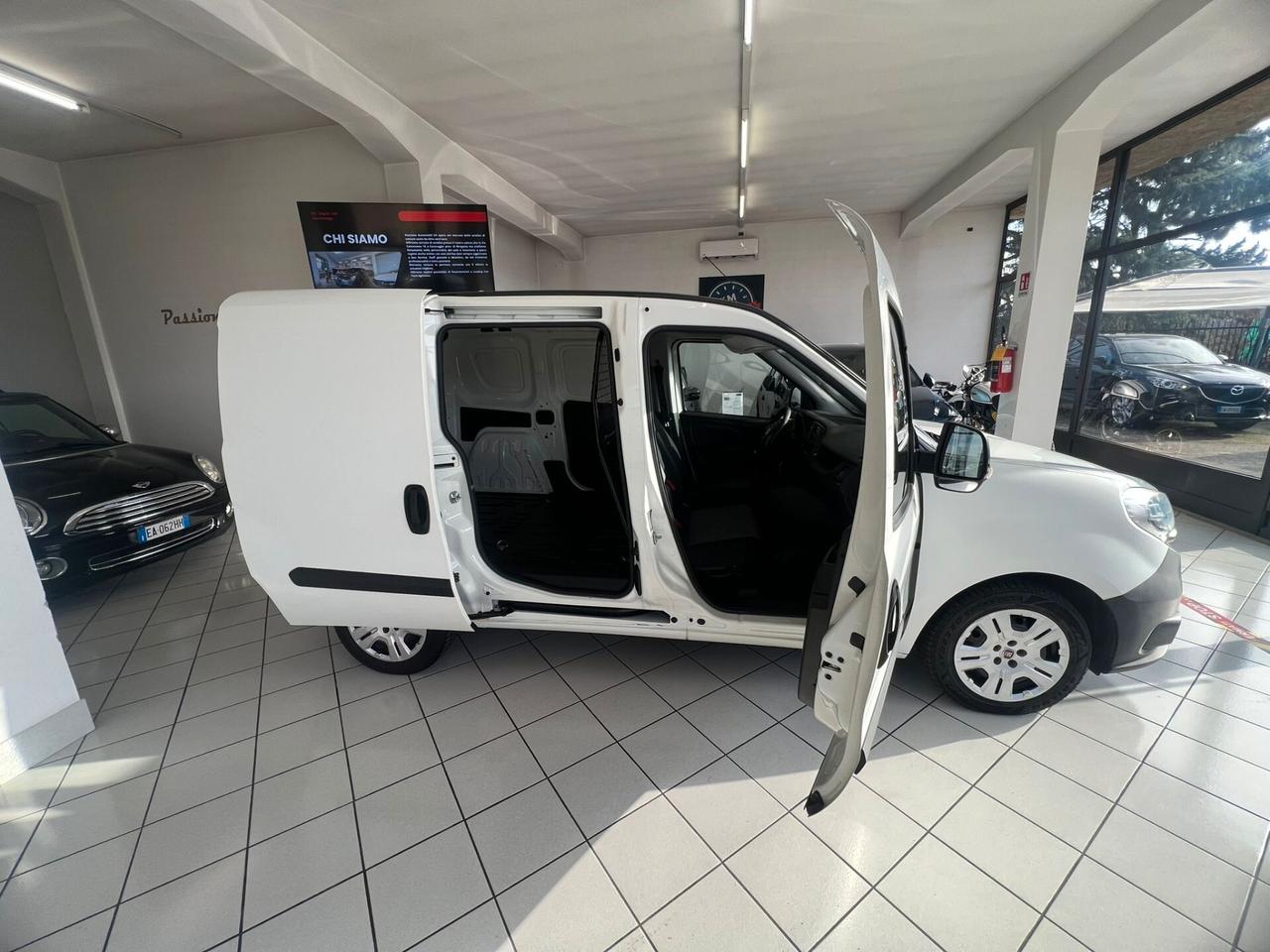 Fiat Doblo Doblò 1.6 MJT 16V 95CV Easy VAN 3 POSTI PREZZO + IVA