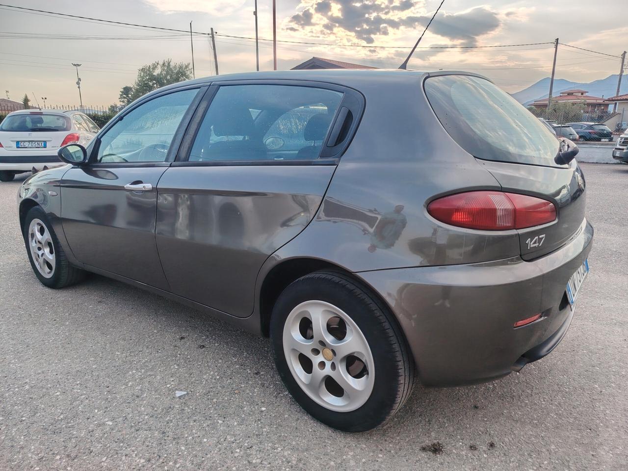 Alfa Romeo 147 1.9 JTD (120) 5 porte Progression