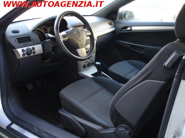 OPEL Astra 1.9 16V CDTI 150CV COUPE/CABRIOLET