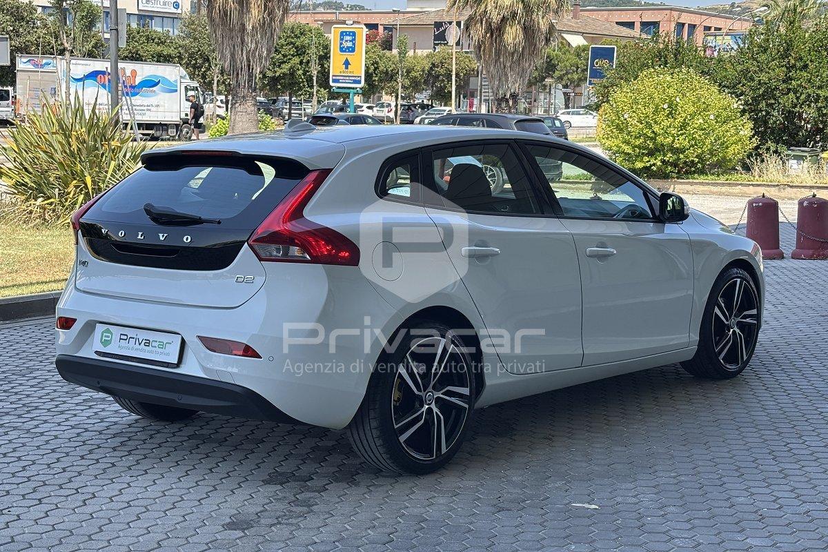 VOLVO V40 D2 1.6 Momentum