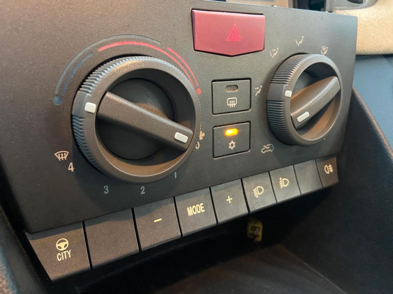 Lancia Ypsilon 1.3 Multijet 16V Oro