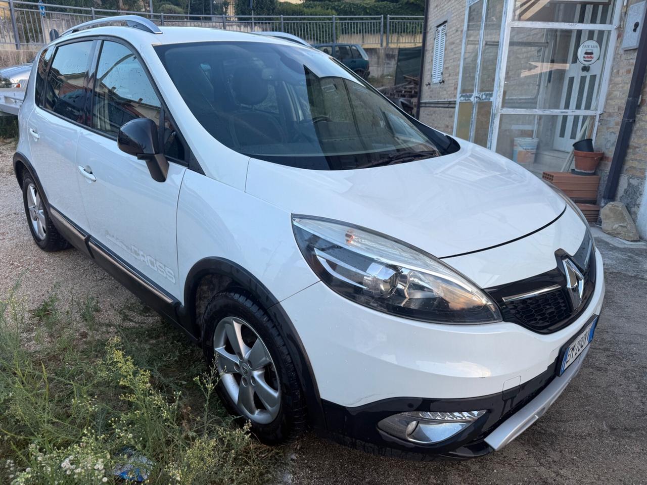 Renault Scenic Scénic XMod 1.5 dCi 110CV Start&Stop Energy CROSS