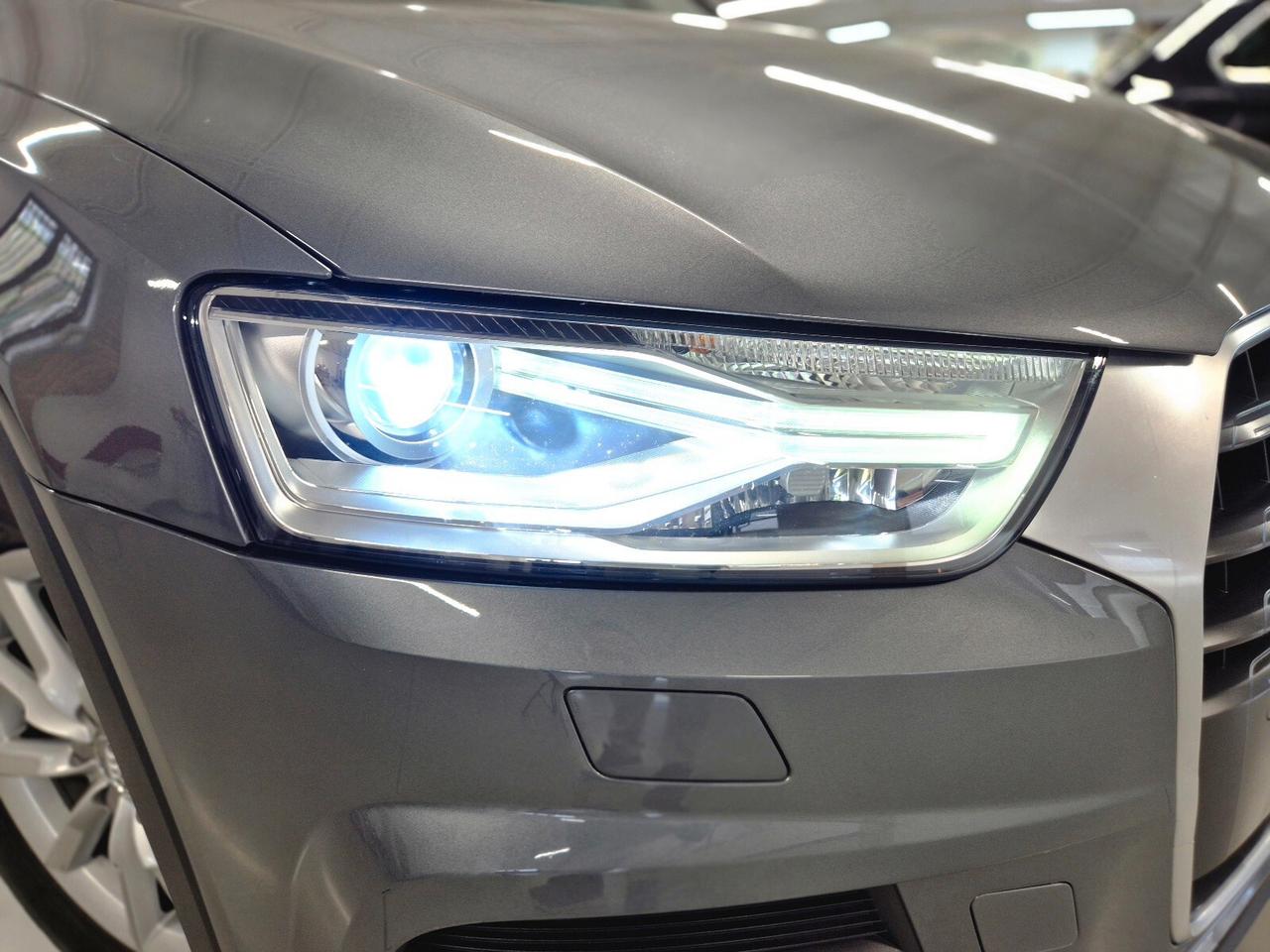 Audi Q3 2.0 TDI 120 CV Business