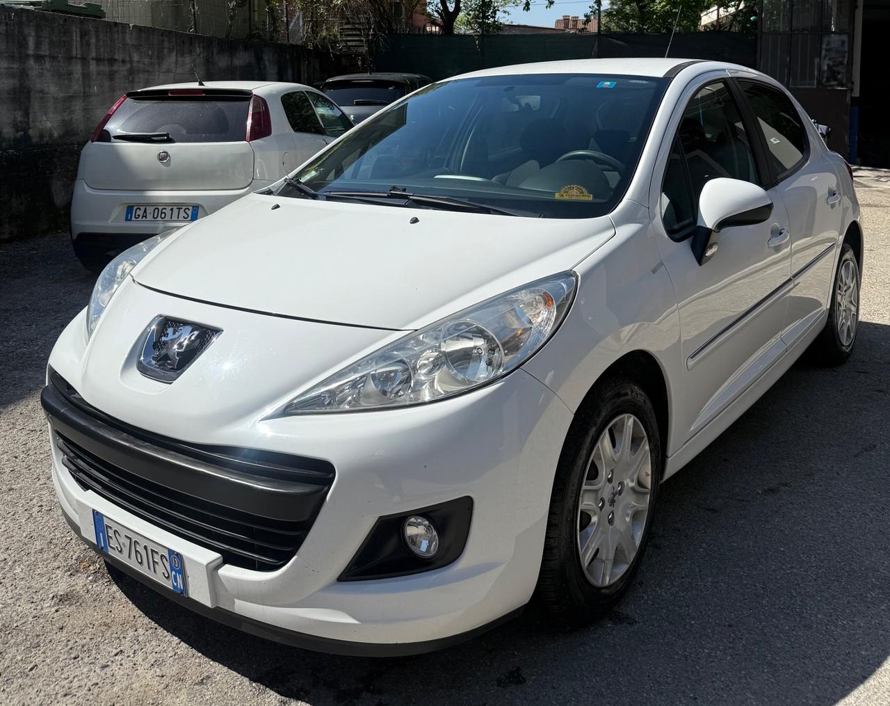 Peugeot 207 Plus 1.4 8V 75CV 5p. ECO GPL