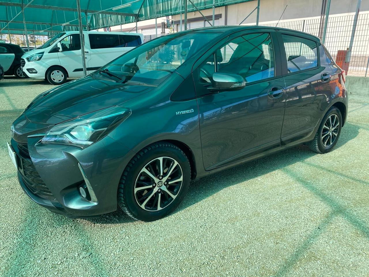 Toyota Yaris 1.5 Hybrid 5 porte Cool