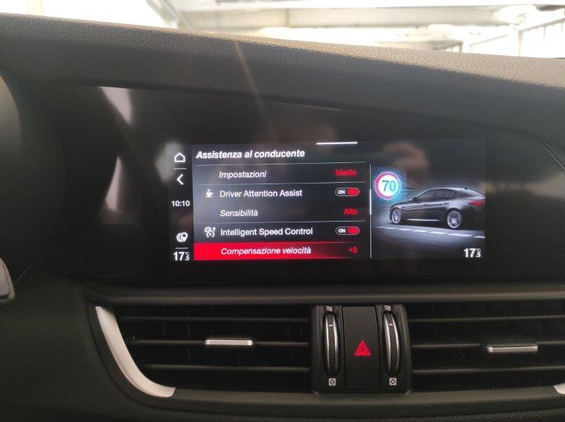 ALFA ROMEO Giulia (2016) - Giulia 2.0 Turbo 280 CV AT8 AWD Q4 Ti