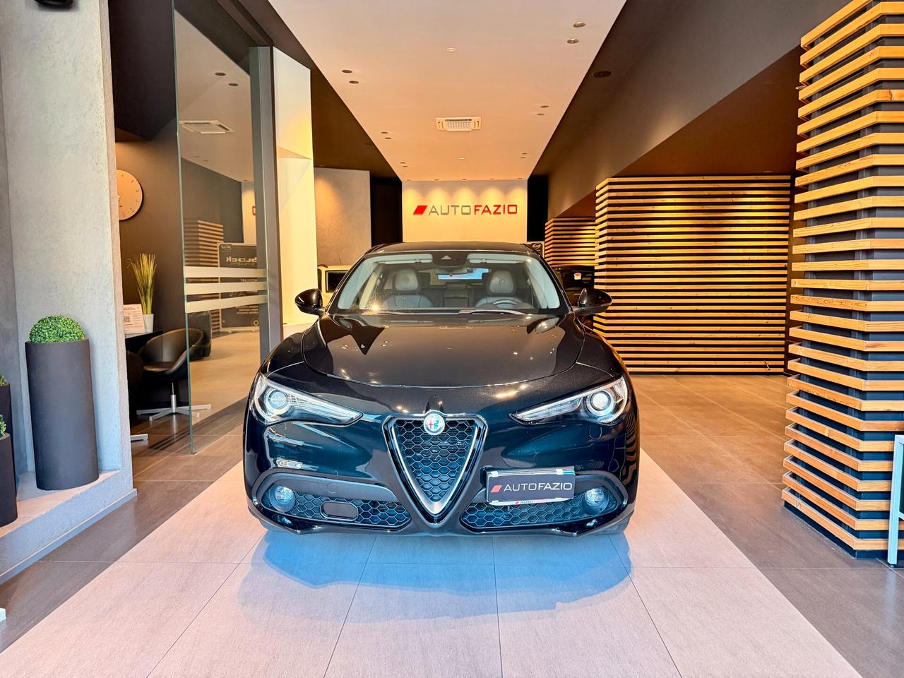 Alfa Romeo Stelvio 2.2 Turbodiesel 180 CV AT8 RWD Executive