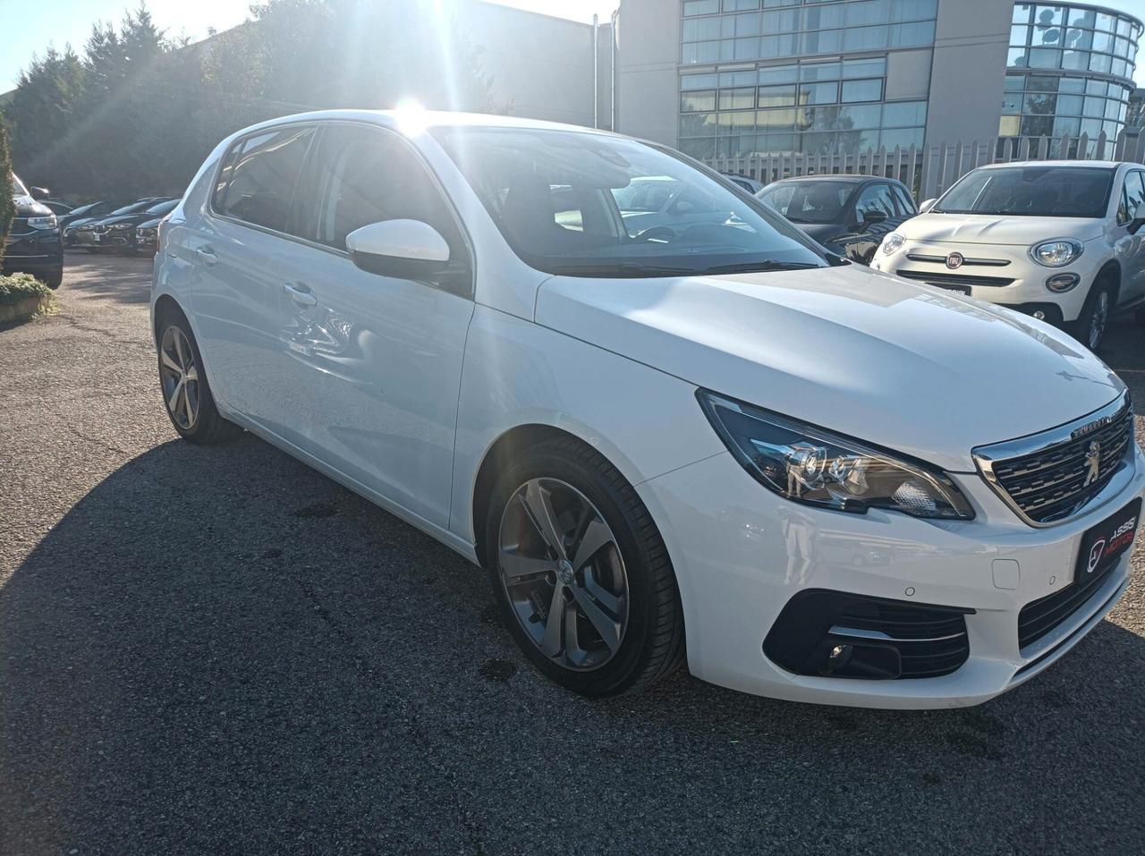 Peugeot 308 BlueHDi 130 S&S Allure