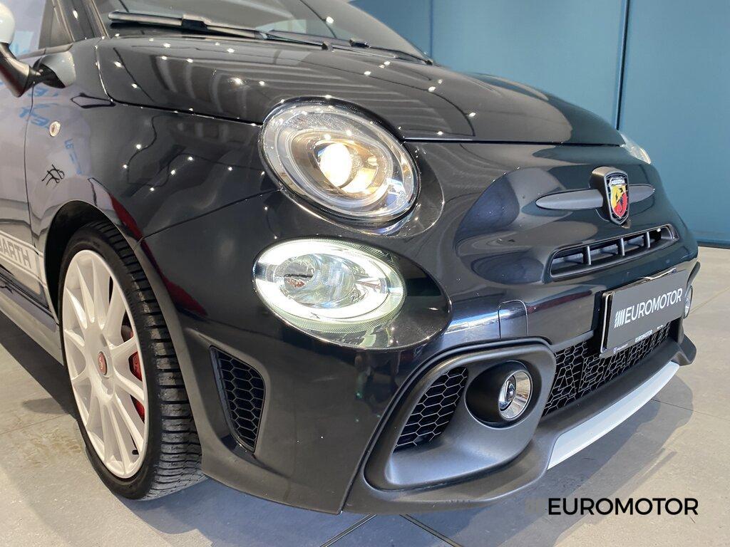 Abarth 595 1.4 T-Jet esseesse