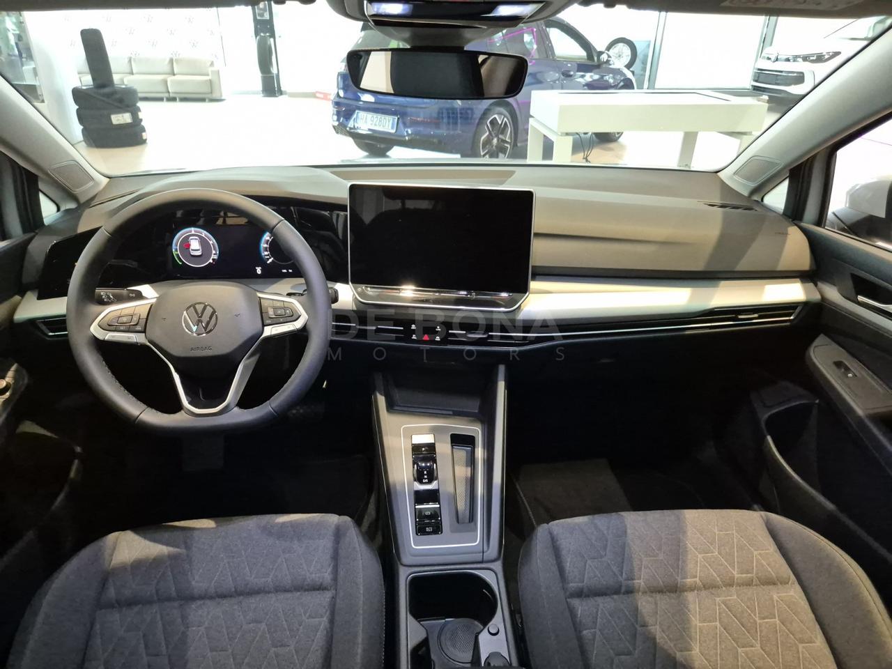 Volkswagen Golf 1.5 etsi life 115cv dsg
