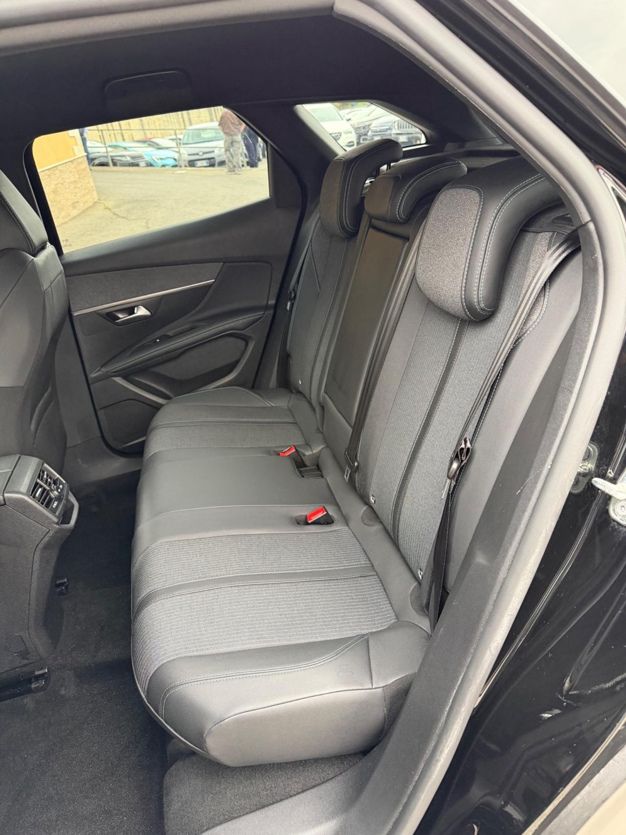 Peugeot 3008 1.5 BlueHDi 130 EAT8 Allure Pack 2023