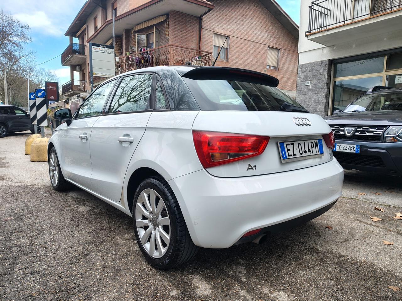 Audi A1 1.2 TFSI S line edition plus