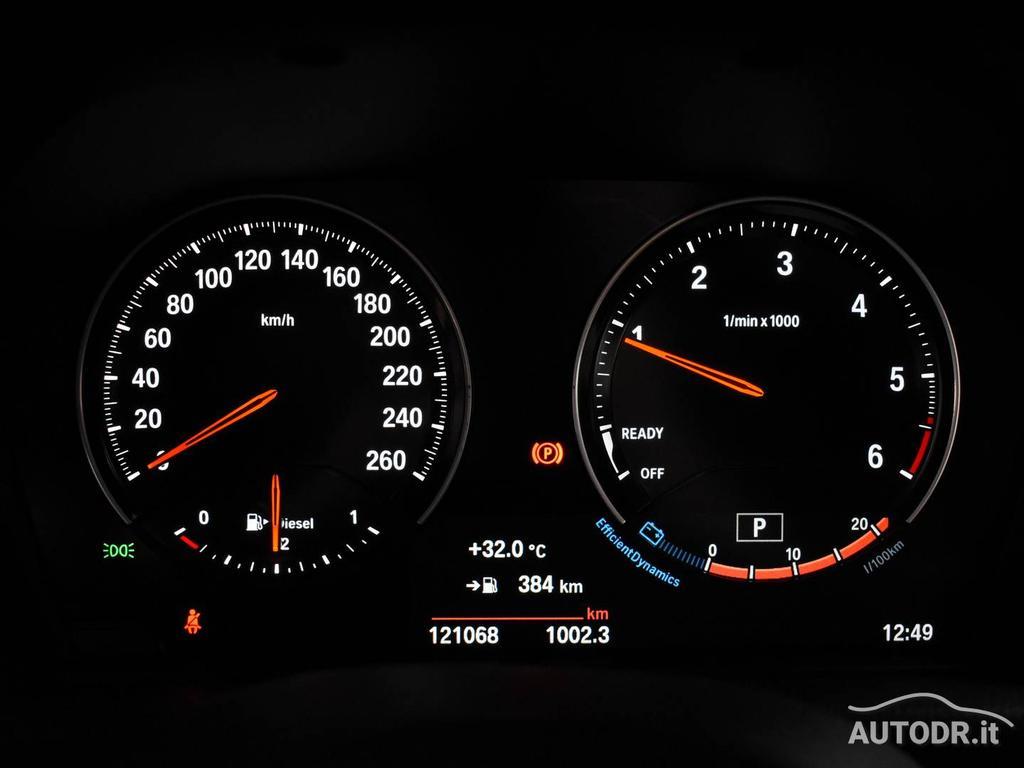 BMW Serie 216d Business autom. 7posti LED, Navi, Vetri oscurati
