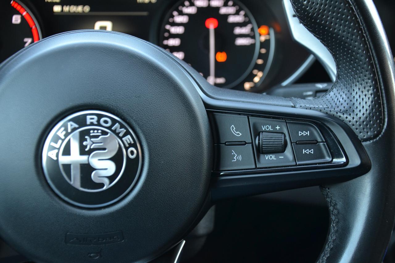 Alfa Romeo Giulia 2.0 TURBO 200CV AT8 **PREZZO VERO*UNIPRO'*ITALIANA