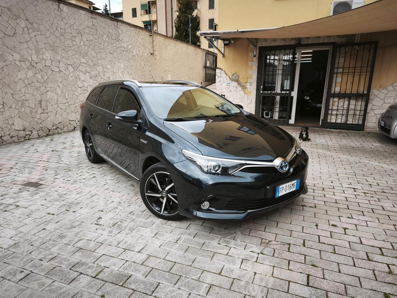 Toyota Auris touring sport ibrida