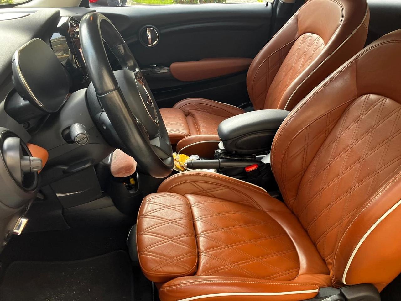 Mini 1.5 Cooper Resolute edition uff ITA