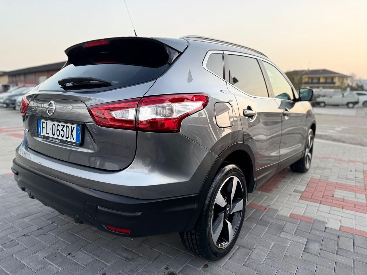 Nissan Qashqai 1.5 dCi 110CV Tekna*TETTO PANORAMICO