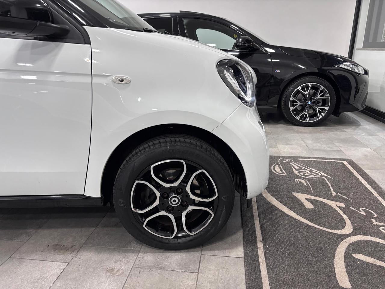 SMART FORFOUR 1.0 TWINAMIC PRIME NAVI-LED