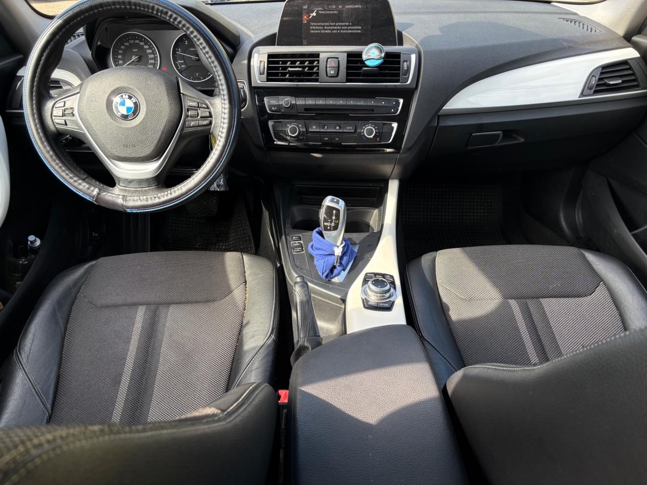 Bmw 118 118d 5p. Urban