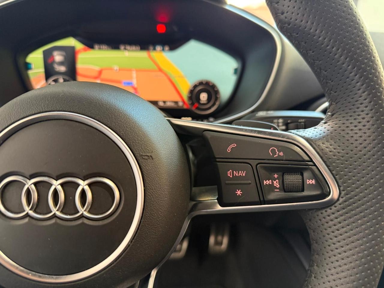 Audi TT Coupé 2.0 TDI ultra Design