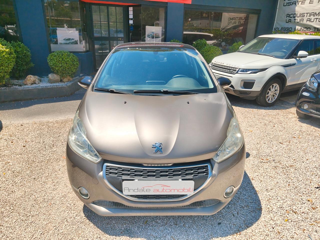 Peugeot 208 1.2 5 porte *SOLO 44000KM** PREZZO REALE