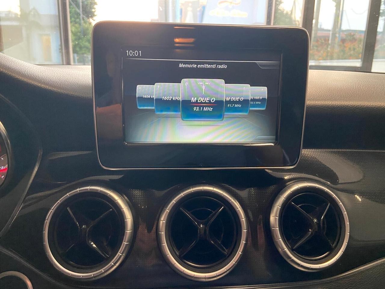 Mercedes-benz CLA 180 Premium Night Edition Pack
