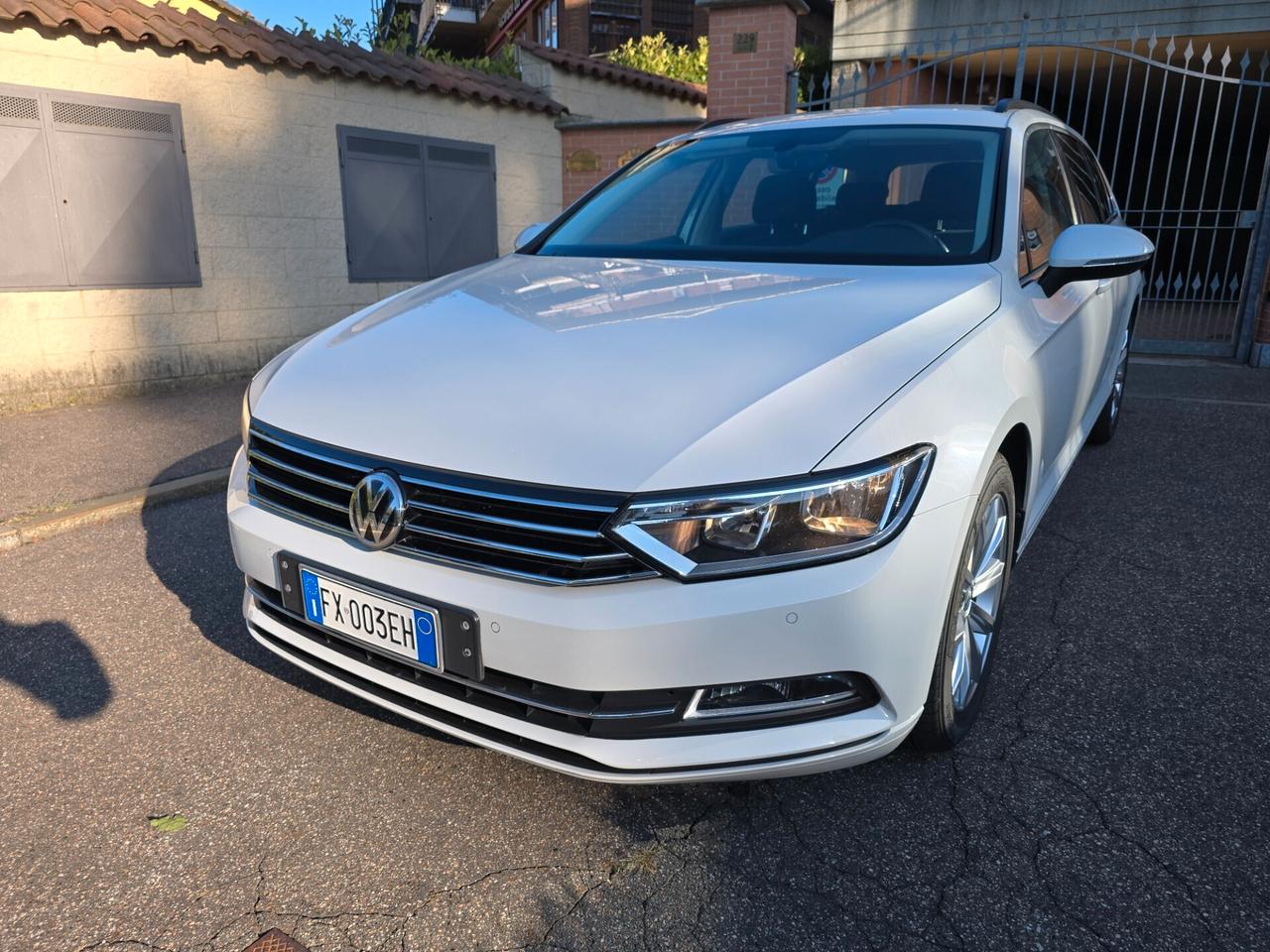 Volkswagen Passat SW 1.6 tdi Business 120cv dsg