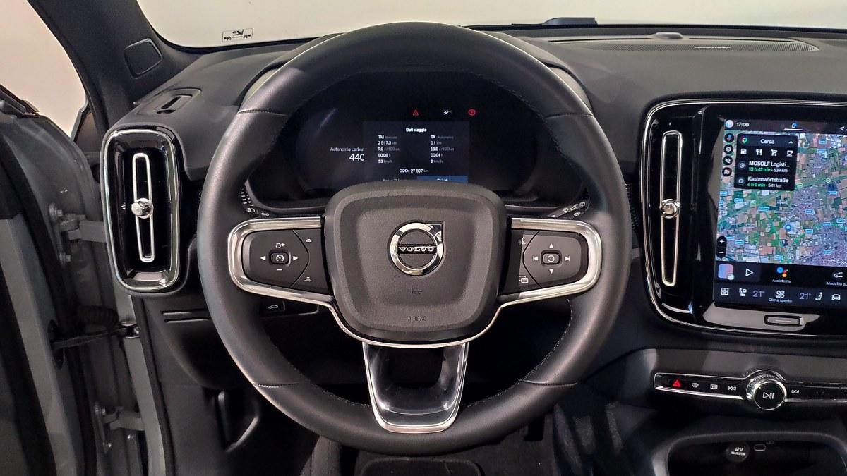 VOLVO Xc40 B3 Mild Hybrid Automatico Ultra Dark