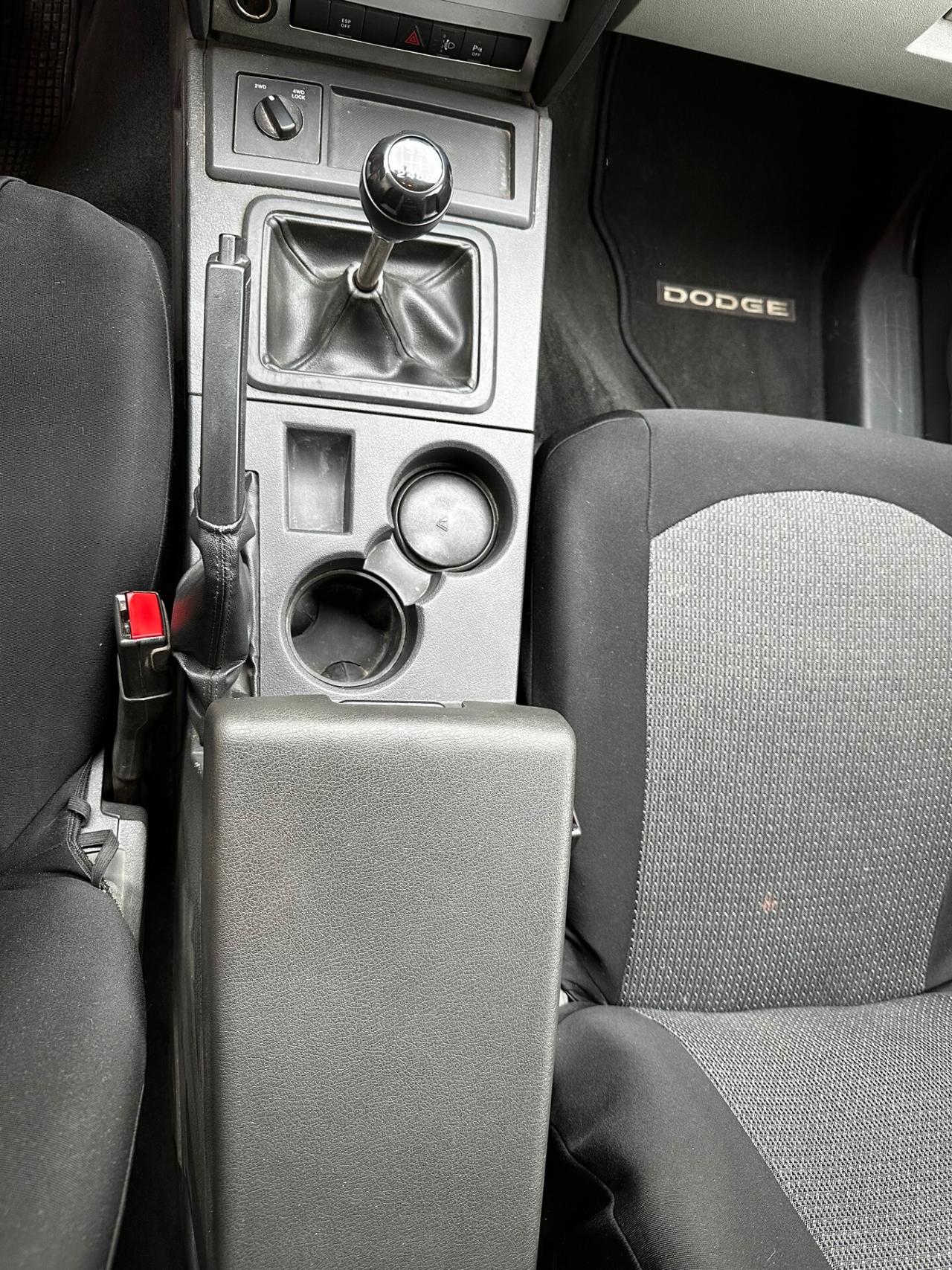 Dodge Nitro 2.8 CRD DPF SXT 4WD